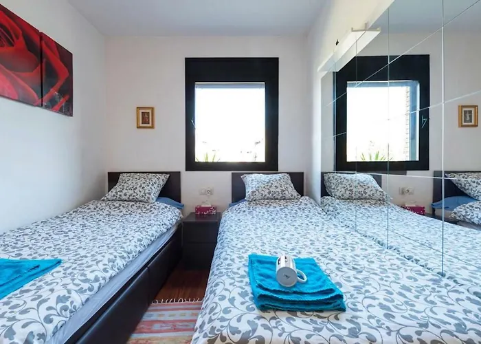Jie Apartment